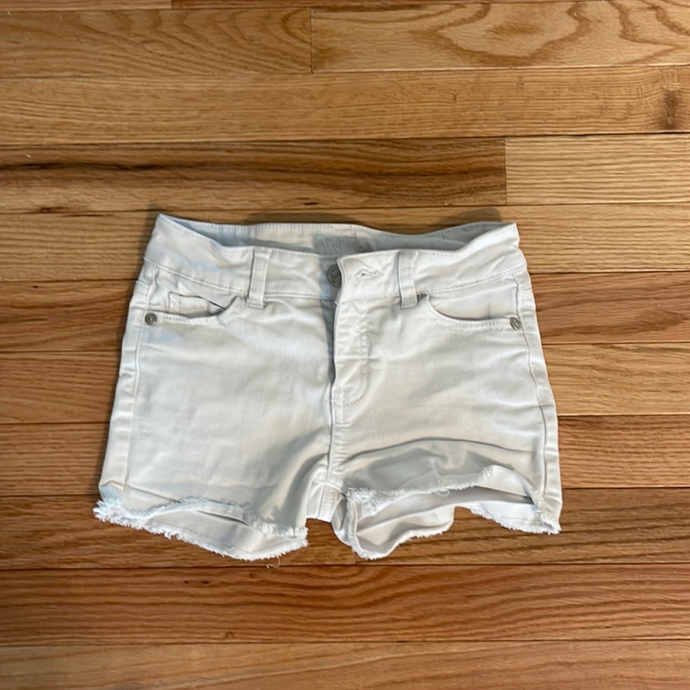 Girls size 12 slim white shorts